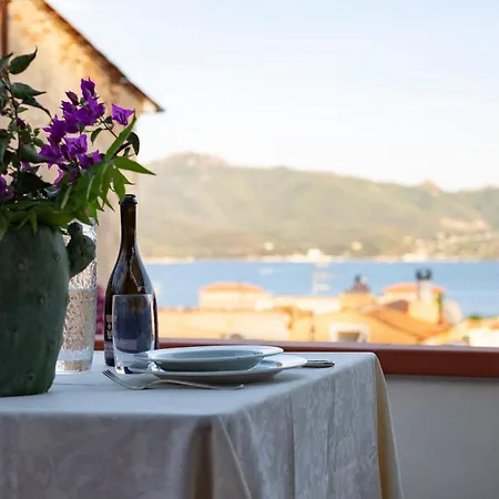 Casa Di Cosimo By Helloelba Holiday home Portoferraio